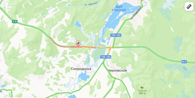 По данным онлайн-сервиса, пробка уже в длину около семи километров | Источник: пробки-онлайн.рф