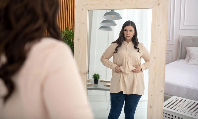 Успеть до Нового года: 7 продуктов, которые помогают избавиться от выпирающего живота