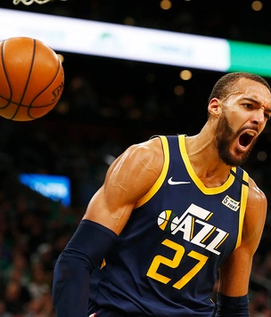 Игрок NBA пытался доказать, что паника вокруг коронавируса раздута. Теперь у него нашли коронавирус, а сезон NBA приостановили