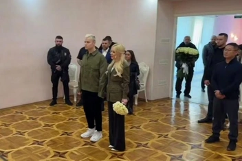 Скриншот из свадебного ролика | Источник: Екатерина Мизулина / T.me