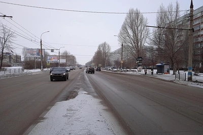 Пенсионер на ретро авто протаранил машину в Ульяновске