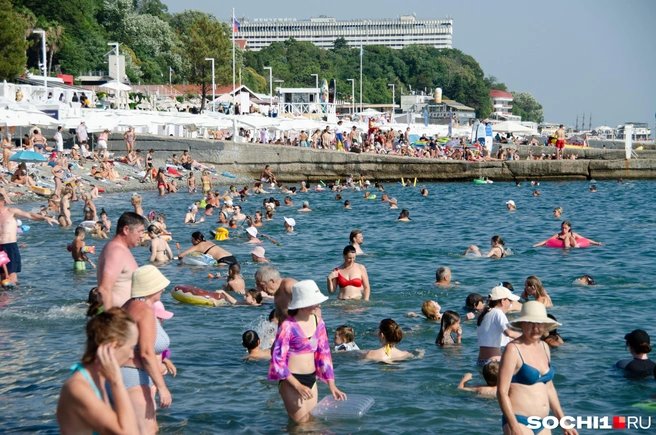 В городе на отдыхе находятся 185&nbsp;000 человек | Источник: Оксана Витязь / SOCHI1.RU