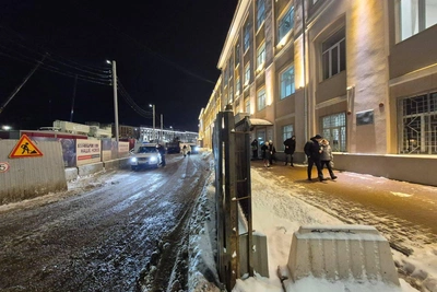 В Нижнем Новгороде открыли пешеходный путь через стройплощадку метро