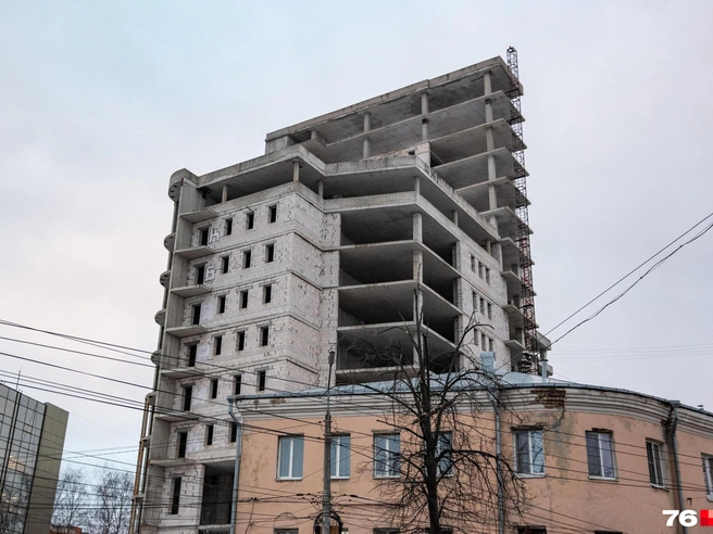 На объекте ведутся строительные работы | Источник: Кирилл Поверинов / 76.RU