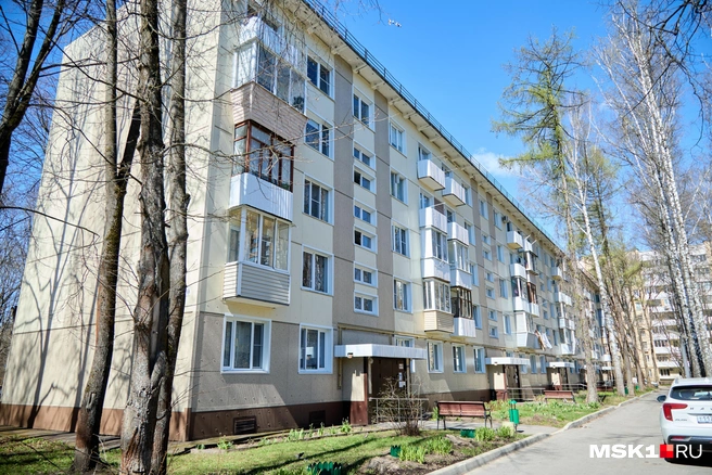 В Звездном городке отремонтировали фасад пятиэтажных зданий | Источник: Дмитрий Толстошеев / MSK1.RU