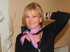 «Поняла, что на сцену больше не вернусь»: Наталья Селезнева о проблемах со здоровьем и переживаниях из-за родных людей