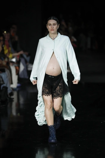 Мэдди Мун на шоу Collina Strada, 2024 год