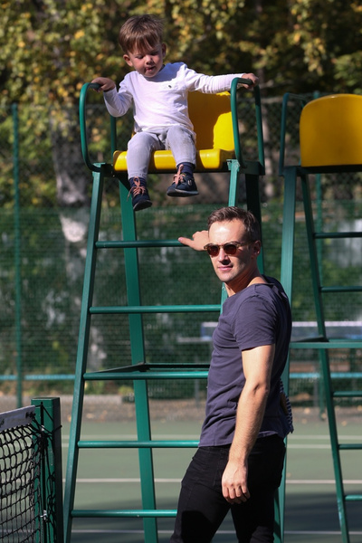 Дмитрий Шепелев объяснил, почему не публикует фото с сыном