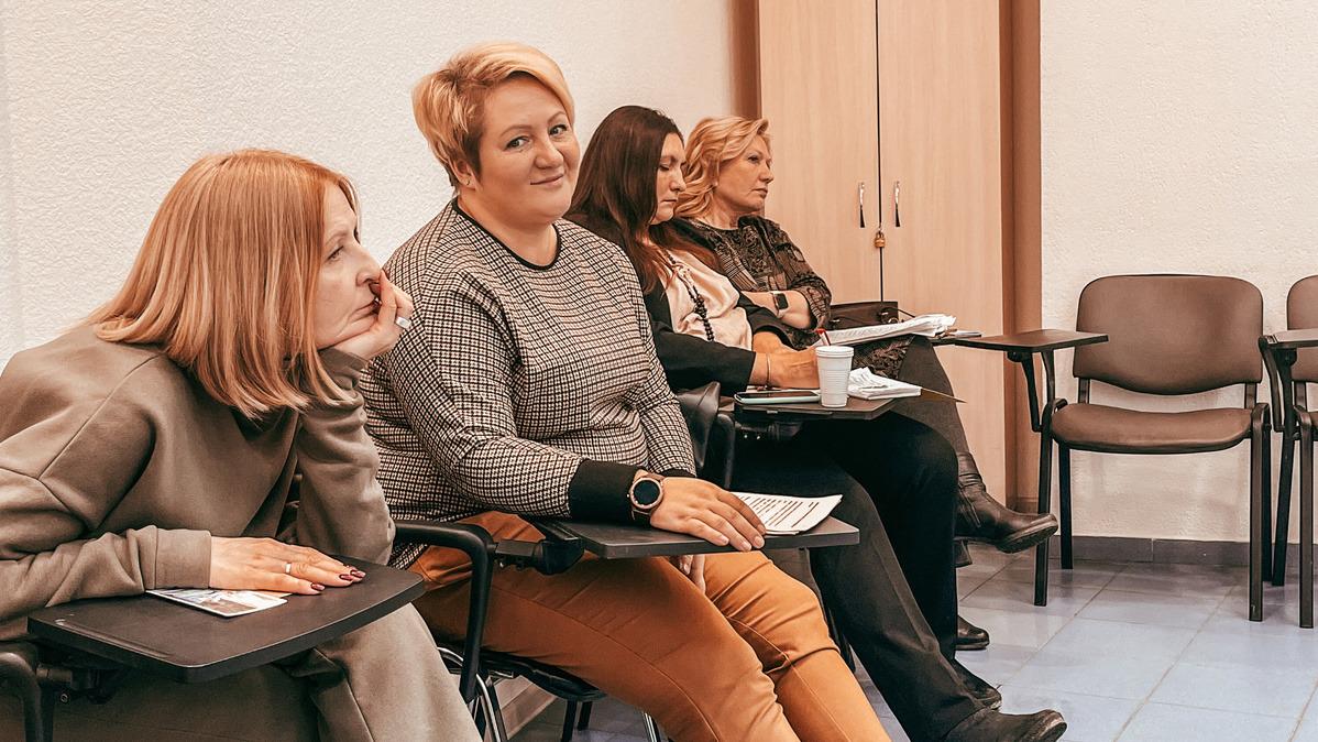 Проверенные психологи в Новосибирске, как избавиться от зависимости,  страха, панических атак, как улучшить отношения в семье и с друзьями, где  найти психолога в Новосибирске - 26 декабря 2022 - НГС.ру