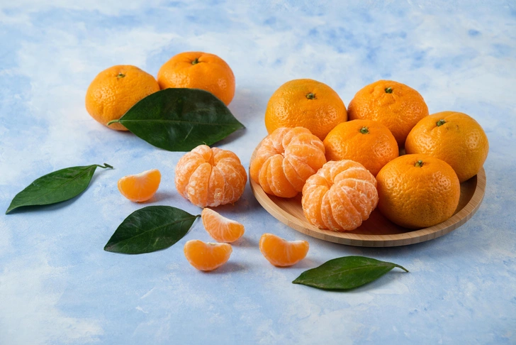 Сколько калорий в мандаринах, и сколько в день можно есть без вреда для организма | Источник: azerbaijan_ stockers/Shutterstock/Fotodom.ru
