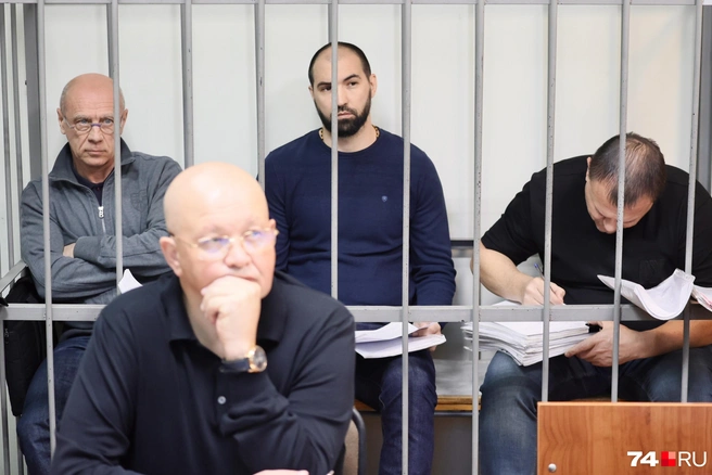 Конарев, Левченко, Любимов (слева направо) находятся под стражей  | Источник: Михаил Шилкин