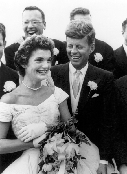 Брала пример с жены Никиты Хрущева и увезла детей из США: тайны Жаклин Кеннеди