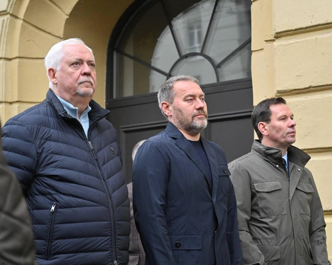 В Петербурге увековечили память легендарного тренера «Зенита» Юрия Морозова | Источник: Футбольный клуб «Зенит» / Telegram