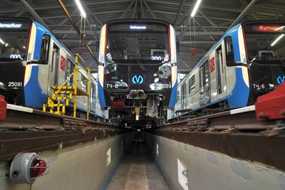 Новые составы Балтиец-2 вышли на синюю ветку петербургского метро