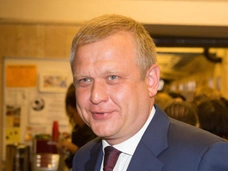 Сергей Капков с молодой спутницей попал в объектив израильских СМИ