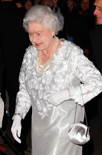 Фото №11 - Яке прикраса Єлизавета II носить практично постійно (але ви не помічали)