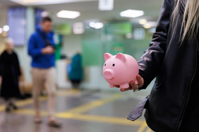 Минфин предложил россиянам отказаться от импульсивных покупок | Источник: Алексей Волхонский / V1.RU