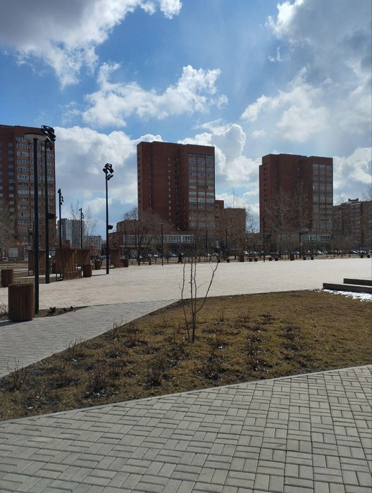 Пространство заковано в плитку и асфальт | Источник: Урбанизм как смысл жизни /t.me