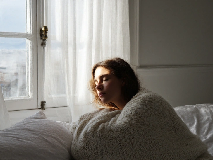 как стать счастливой, счастье, деньги | Источник: theDay/higgsfield