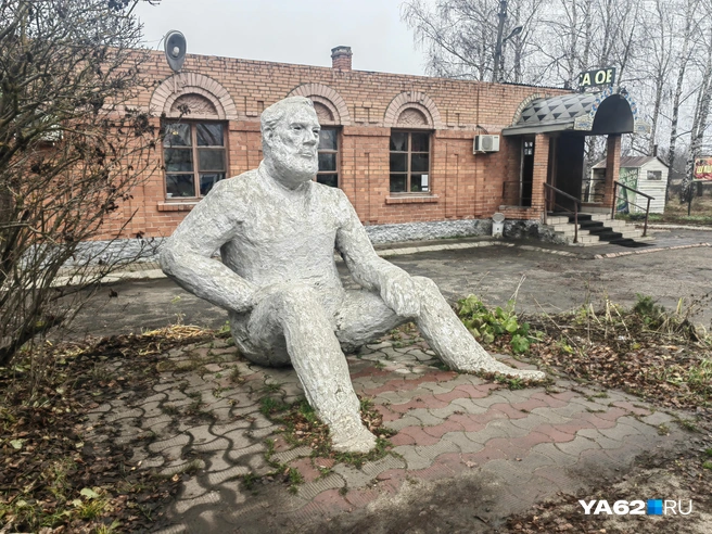 Ну и куда же без аномального для наших мест сасовского Хемингуэя | Источник: Кристина Мельникова / YA62.RU