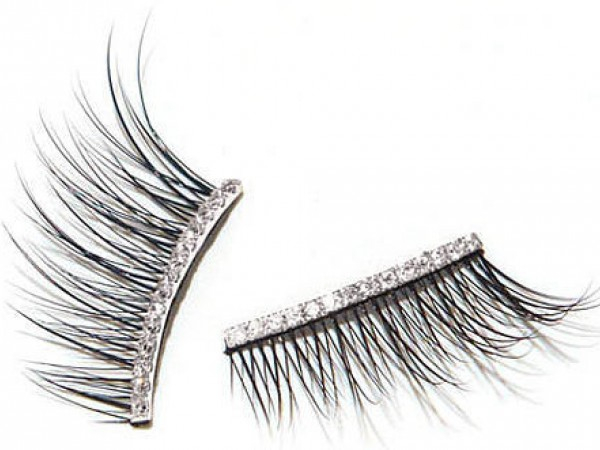 Kre At Beauty Gold and Diamond Eyelashes, 1350 долларов