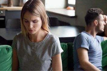 «Муж пытается справиться с наркозависимостью, но я устала с ним нянчиться. Развод — это предательство?»