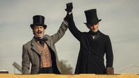 10 лучших сериалов Netflix, которые весь мир сейчас смотрит запоем