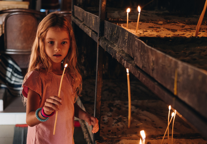 Можно ли дома жечь церковные свечи