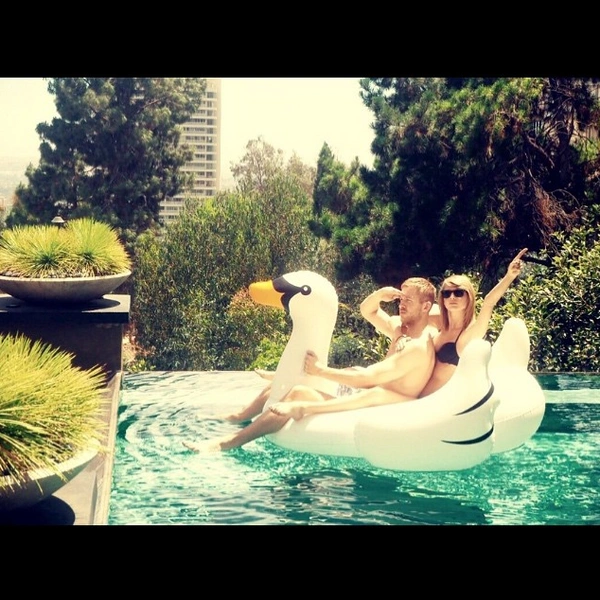 Источник: @taylorswift