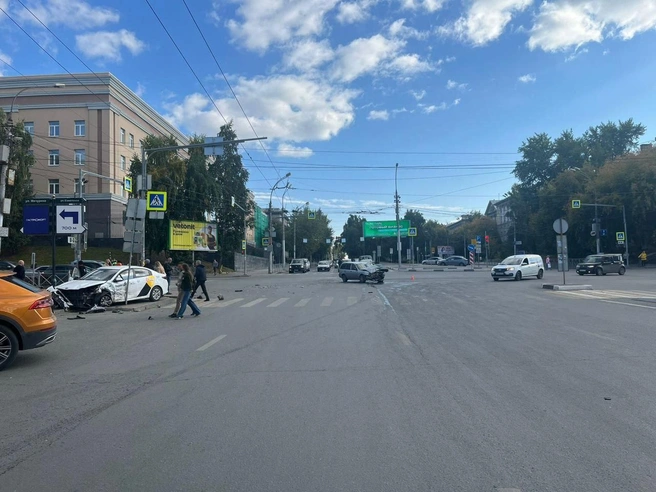 Двоих детей доставили в медицинское учреждение | Источник: ГАИ Новосибирск