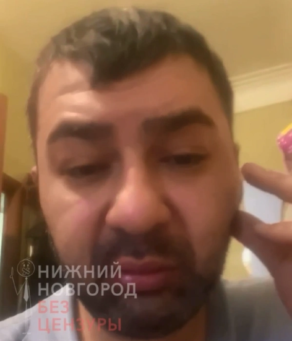 Сегодня в пабликах появилось новое видео с сотрудником вуза | Источник: Нижний Новгороде без цензуры / T.me
