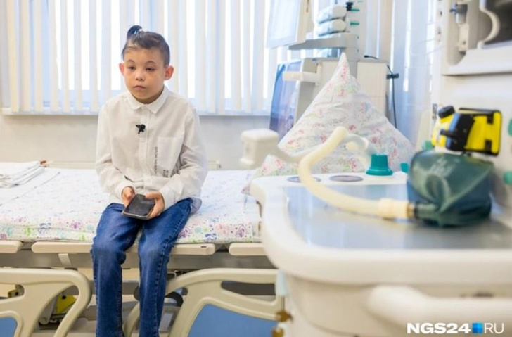 18-летний Вова Ларионов смог покинуть больницу, в которой жил с рождения из-за почечной недостаточности