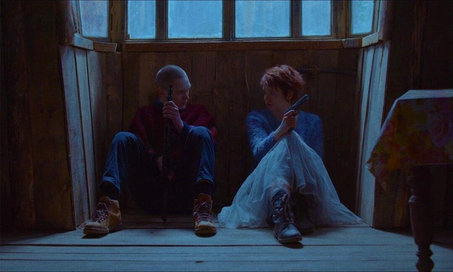 Источник: кадр из фильма «Межсезонье» (18+), 2021 год, режиссер Александр Хант