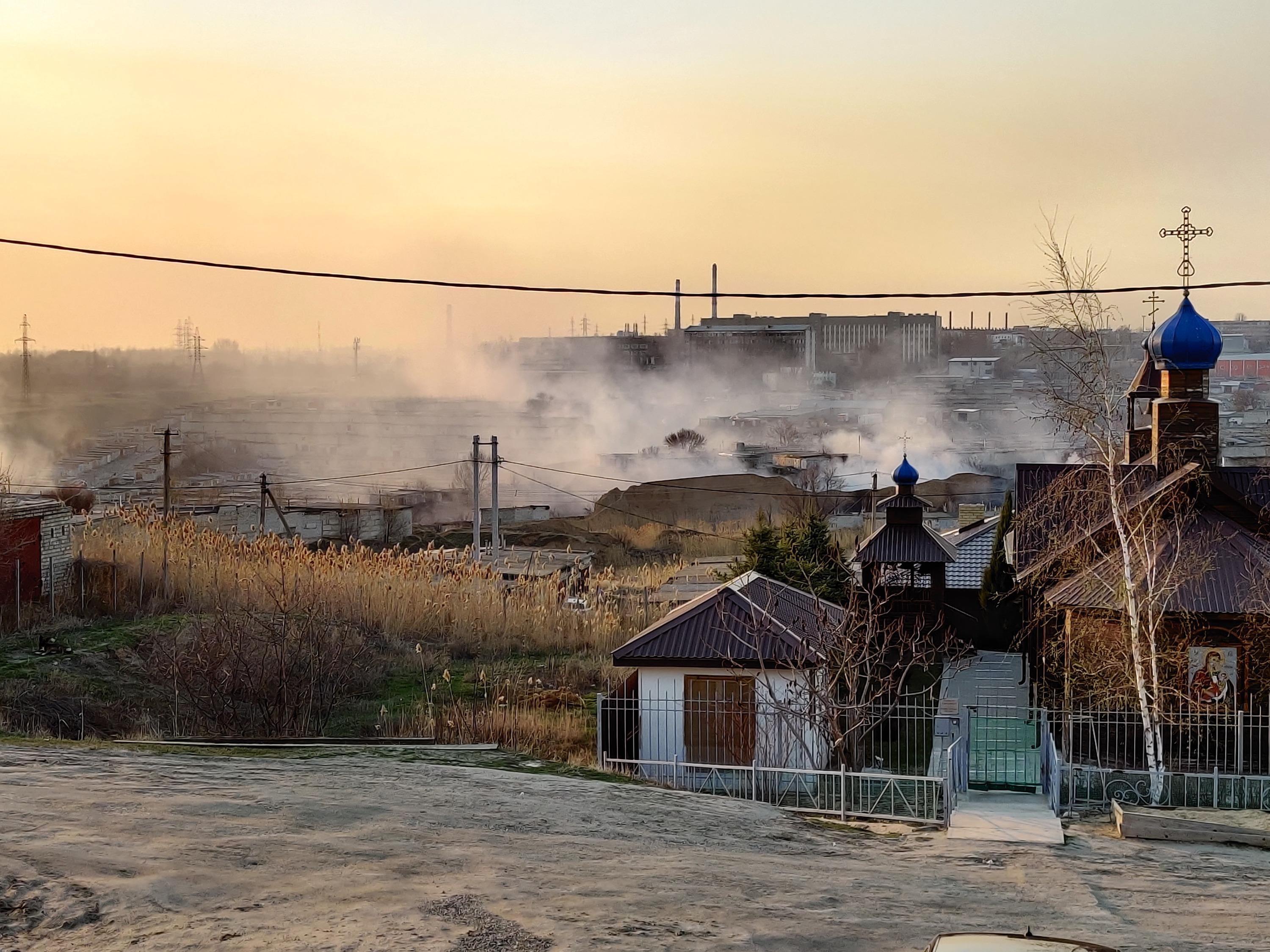 Пожар в дзержинском районе волгограда. Пожар в Урюпинске вчера. Пожар в Урюпинске сегодня. Новоскаковское.