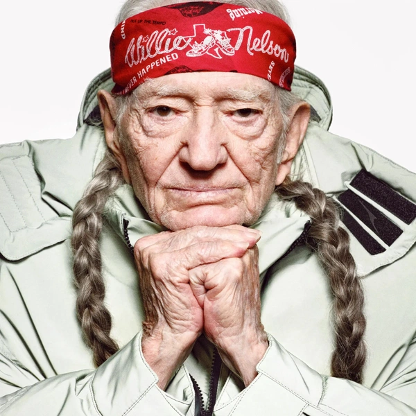 Модный тренд зимы 2026: великие «деды» в куртках | marieclaire.kz