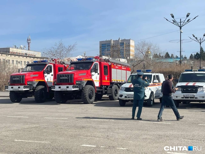 Участники рейда в Чите брали старт на площади Ленина | Источник: Тамара Ван-Фу-Ли / CHITA.RU