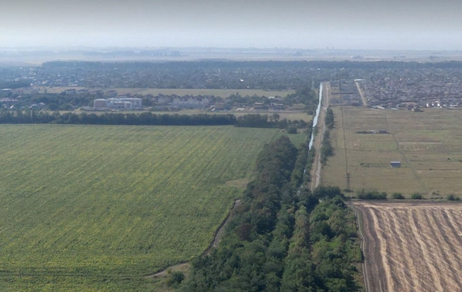 Вид на поселок Пригородный в Краснодаре, где выдали участки многодетным семьям около семи лет назад | Источник: Yandex.ru/maps