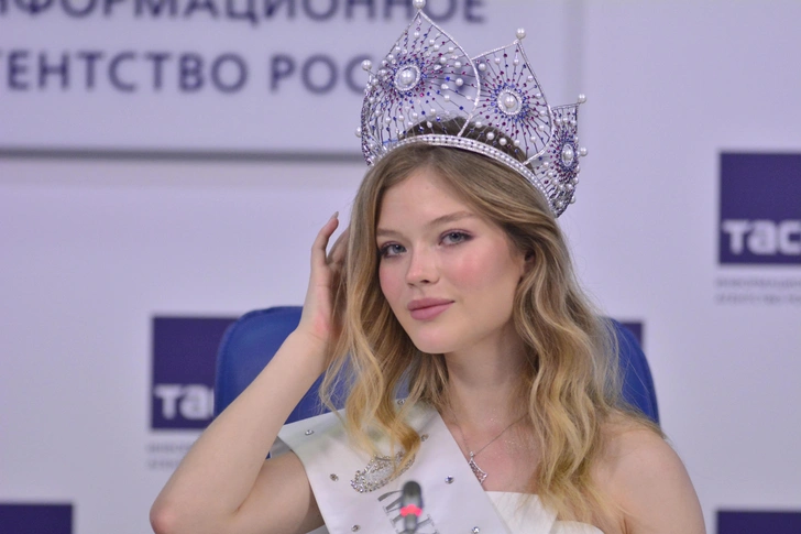 Анна Линникова | www.starhit.ru