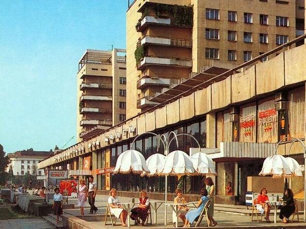 Дом книги, кафе «Рубин», 1988 год | Источник: Издательство «Плакат». Москва