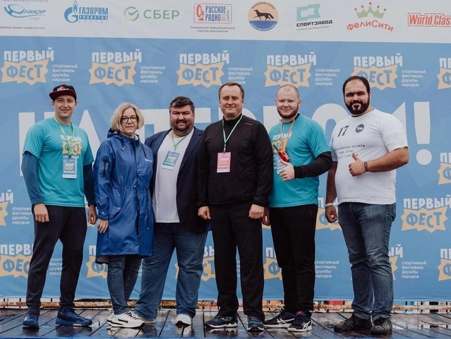 В подобных кроссовках легкоатлеты собирают золотые награды в спортивных соревнованиях | Источник: Максим Слепов / ВКонтакте