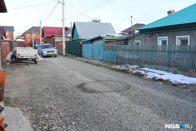 У части жителей Ялтинской — центральное отопление, у остальных — газ, но страдают и те и другие | Источник: Андрей Бортко / NGS.RU