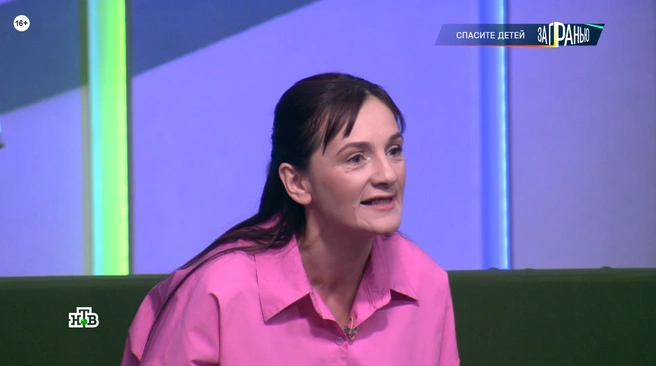 На шоу Марина практически не говорила спокойным тоном, постоянно срывалась на крик | Источник: скриншот передачи «За гранью» на НТВ