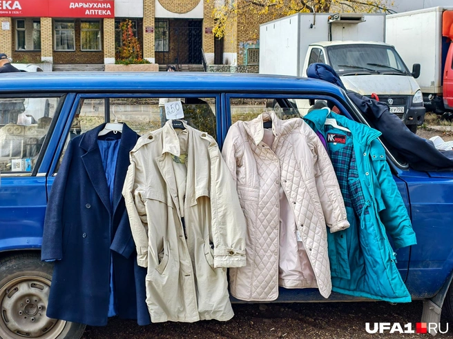 Ни на что не намекаем, но если у вас вдруг нет модного пальто на осень… | Источник: Булат Салихов / UFA1.RU