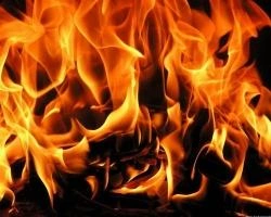 Пожар произошел на складе элитных гробов в Красноярске | ngs24.ru