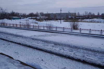 Грузовой поезд сошел с рельсов в Оренбургской области