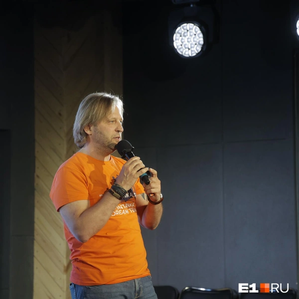 Также из Питера на презентацию прилетел гендиректор «Фонтанки.ру» Дмитрий Витковский — по примеру коллег мы и сделали наш фестиваль | Источник: Владислав Лоншаков / E1.RU