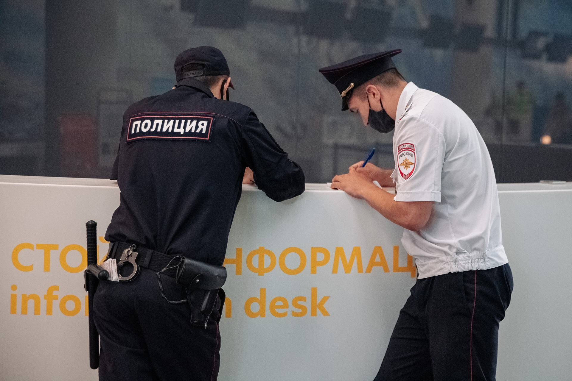 Черные списки авиапассажиров хотят расширить: кому откажут в посадке на рейс