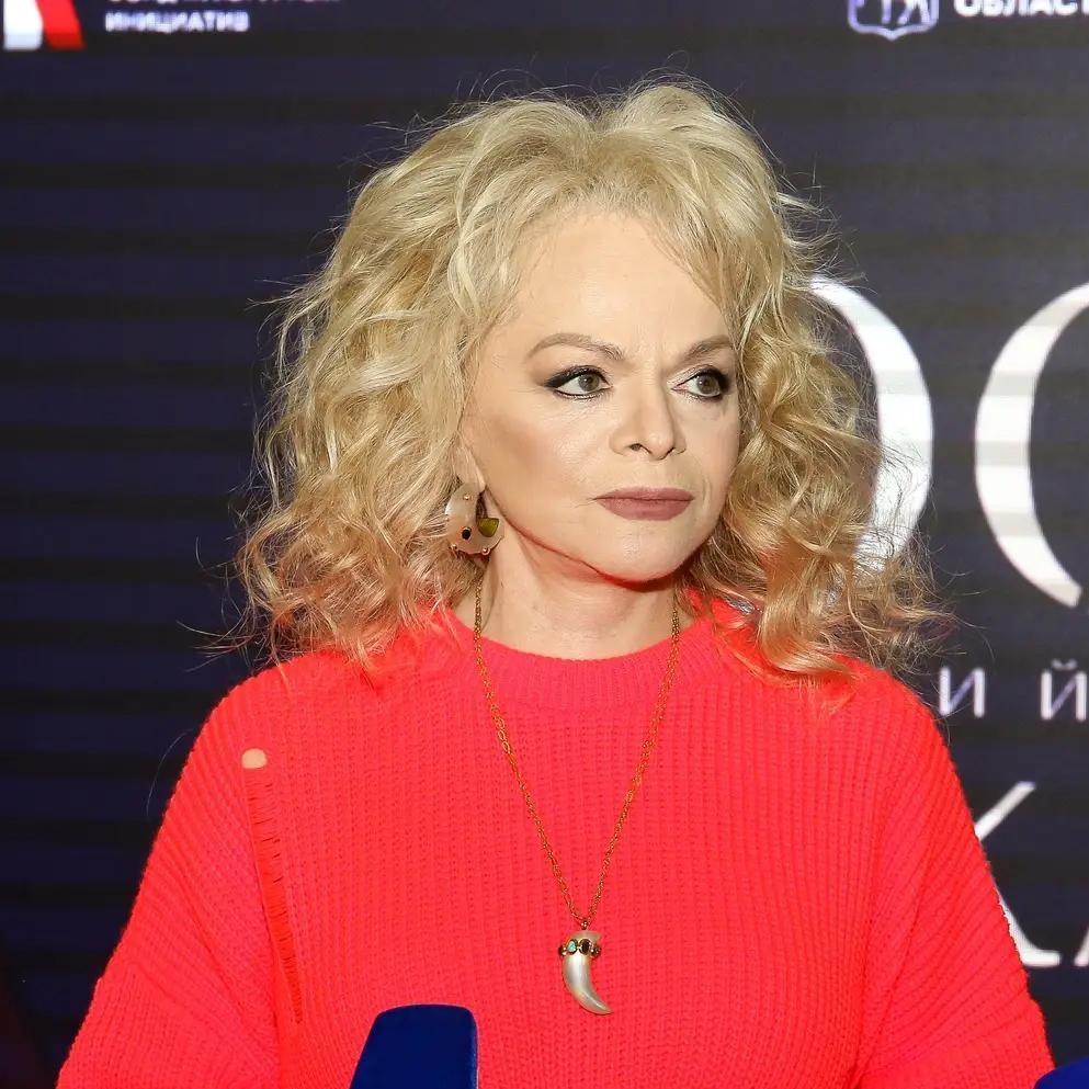 <p>Лариса Долина</p>