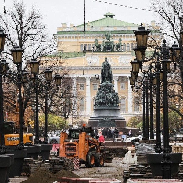 На Малой Садовой — масштабная замена тротуарной плитки | Источник: СПб ГБУ «Центральное УРДиБ»