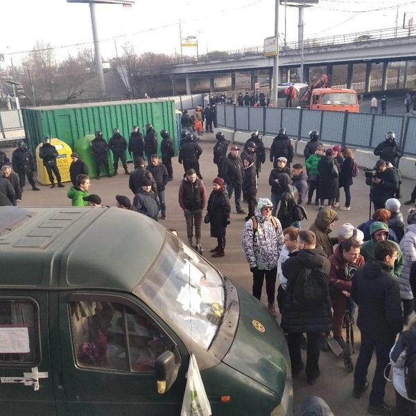 Они днями дежурили у ядерного могильника, чтобы рабочие не могли приступить к строительству Юго-восточной хорды | Источник: Дмитрий Сараев / Сабурово / VK.com